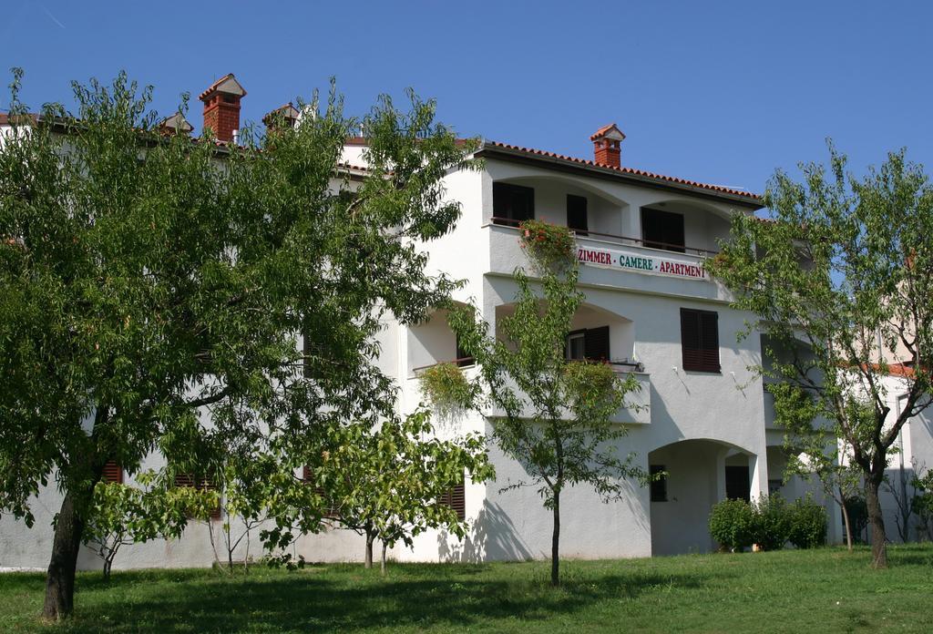 Bed And Breakfast Ritosa Poreč Kültér fotó